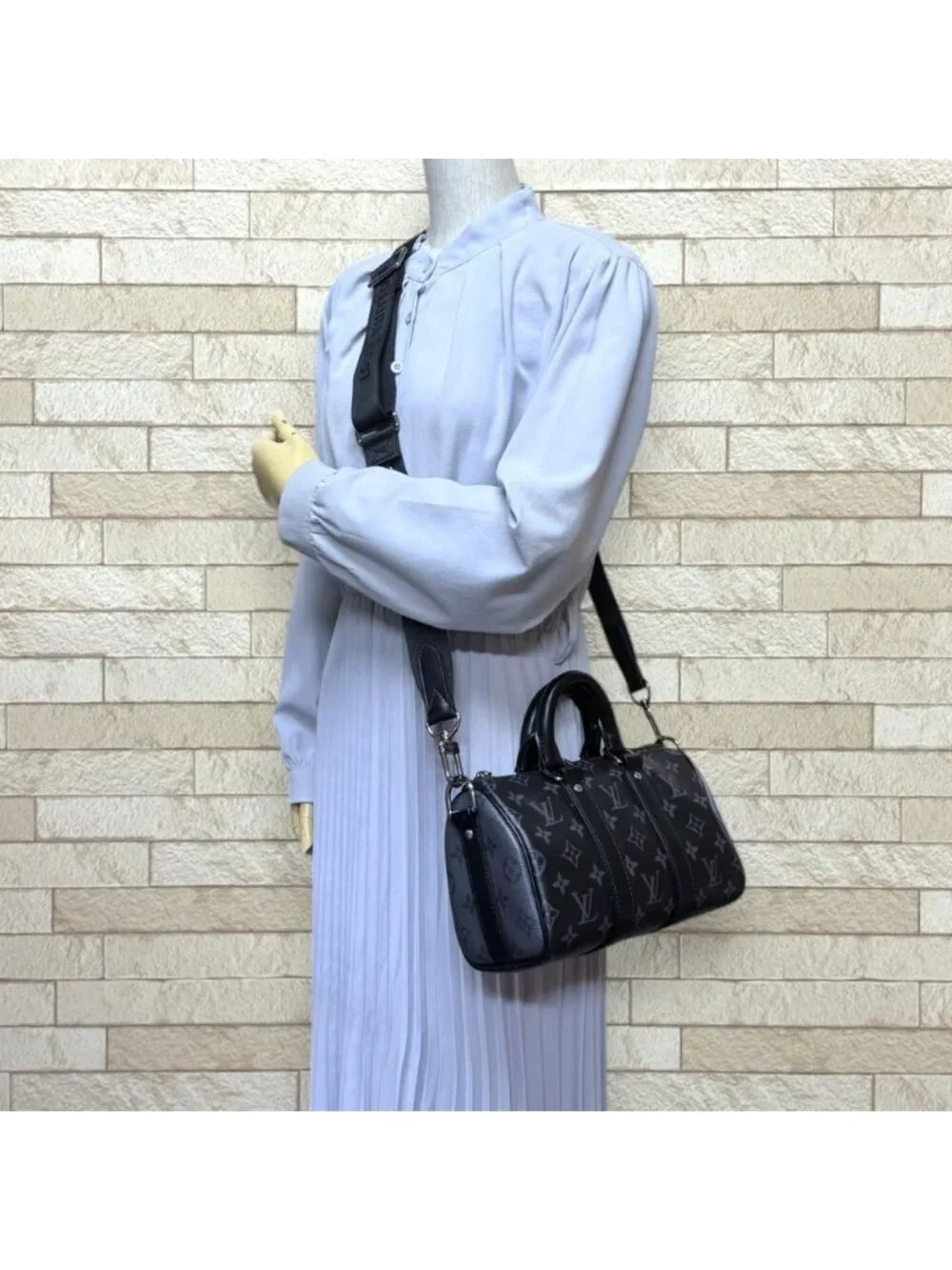 Louis Vuitton Keepall 25 Bandouliere Monogram Eclipse Shoulder Bag Black